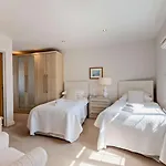 2 Bed In Oc-lcc47 別荘 *