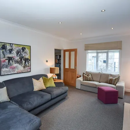 Holiday home 2 Bed In Lcc47 *