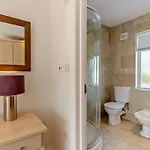 Holiday home 2 Bed In Oc-lcc47 *